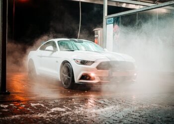 Who Owns Tommy's Express Car Wash?