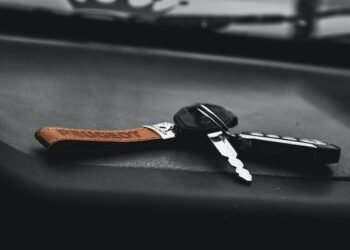 How To Fix Broken Car Key Loop?
