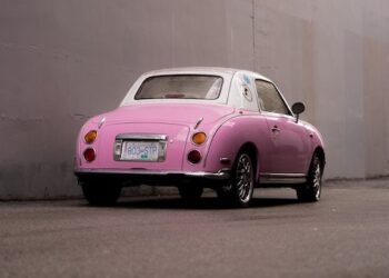 Fixing Oil Leaks in Old Cars