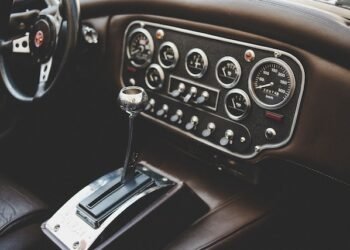 How Does a Car Sound Without a Catalytic Converter?