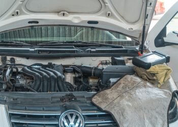 How Long Should Car Run to Charge Battery?